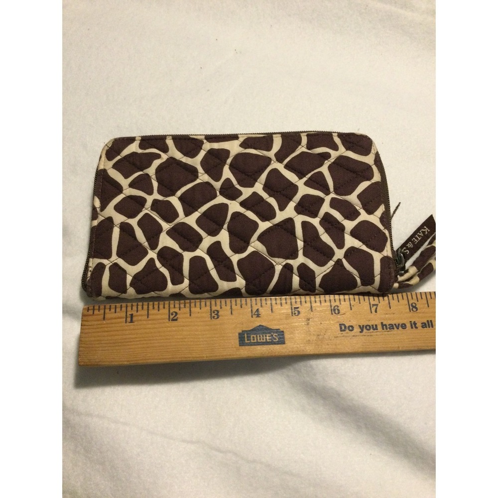 Kate & Sara Quilted Giraffe Print Zip Around Wallet Wristlet Brown Cream Animal - Picture 2 of 3